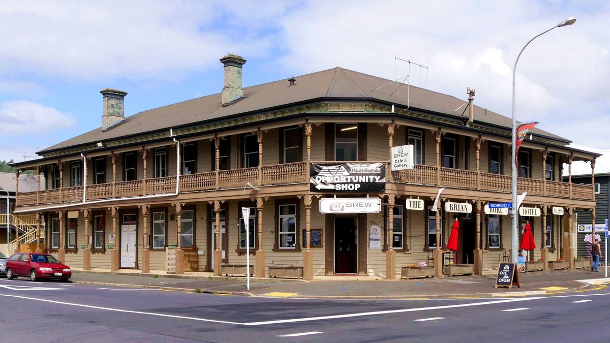 The Brian Boru Hotel, an 1868 heritage building in Grahamstown, Thames