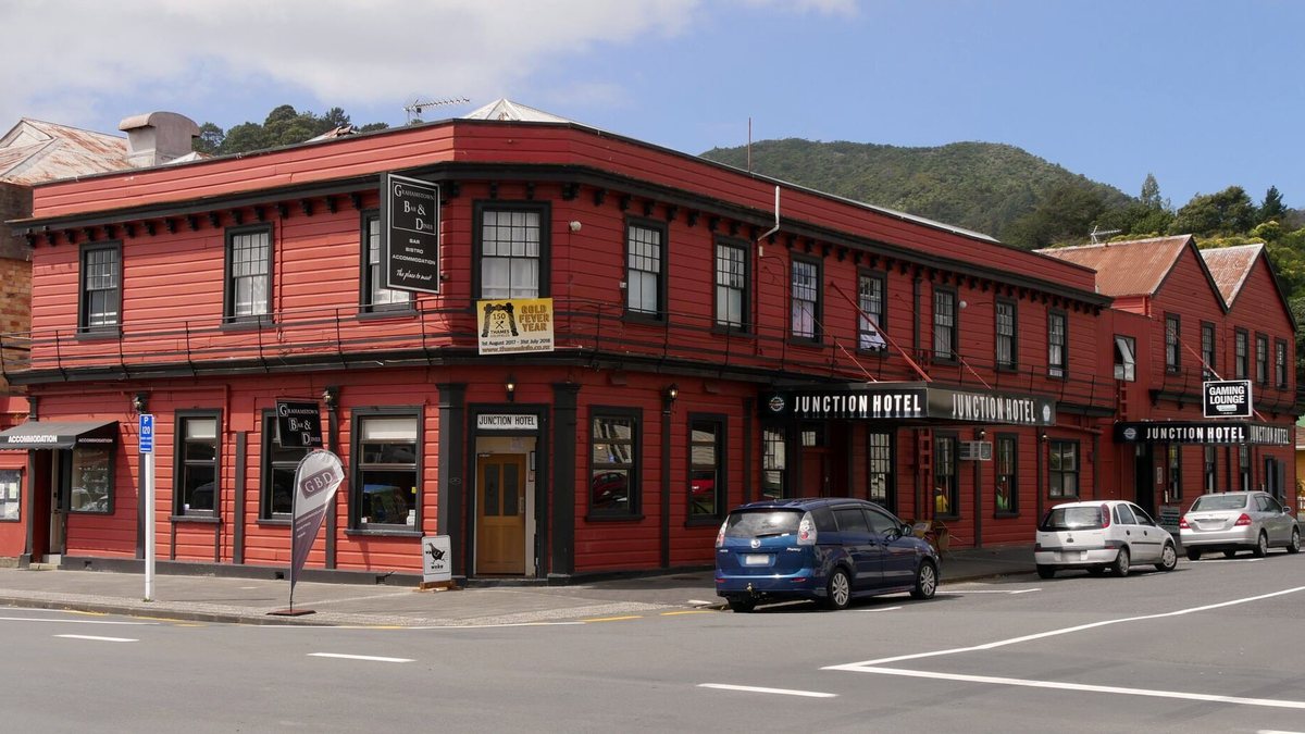 The Junction Hotel, a historic corner building on Pollen Street in Thames
